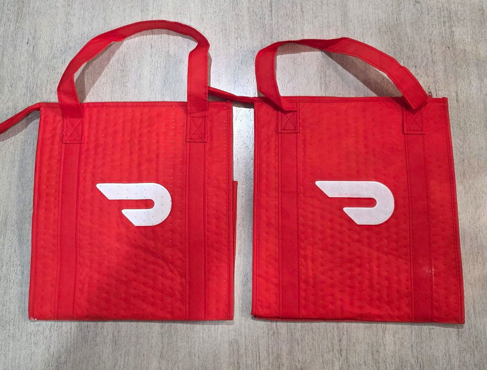 DoorDash Insulated Delivery Bags Red Food Delivery Tote Cooler Bag Lot of 2